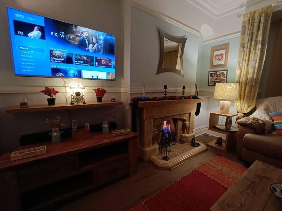 Big Fireplace Aga Hot Tub Wet Room Barn Garage Ланели Екстериор снимка